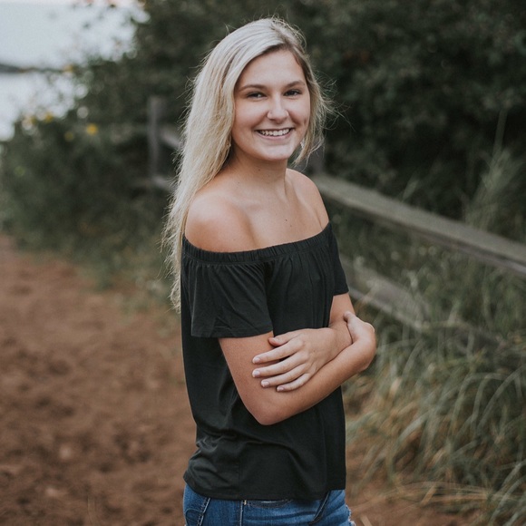 Meet the Posher Other - Meet your Posher, Emma